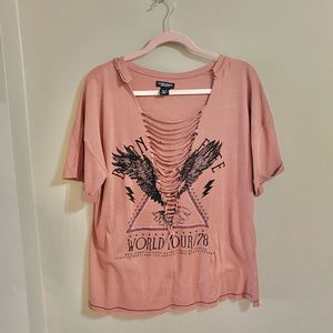 🔔 STREETWEAR Distressed Top ($25 for 3 items)